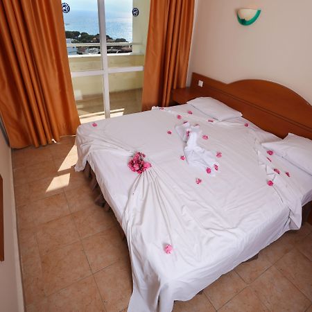 Tuntas Family Suites Kusadası Kültér fotó