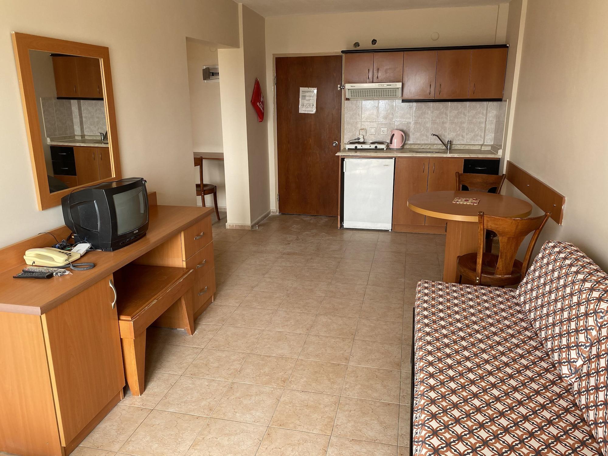 Tuntas Family Suites Kusadası Kültér fotó
