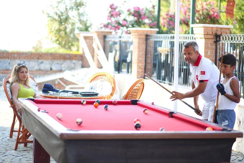 Tuntas Family Suites Kusadası Kültér fotó
