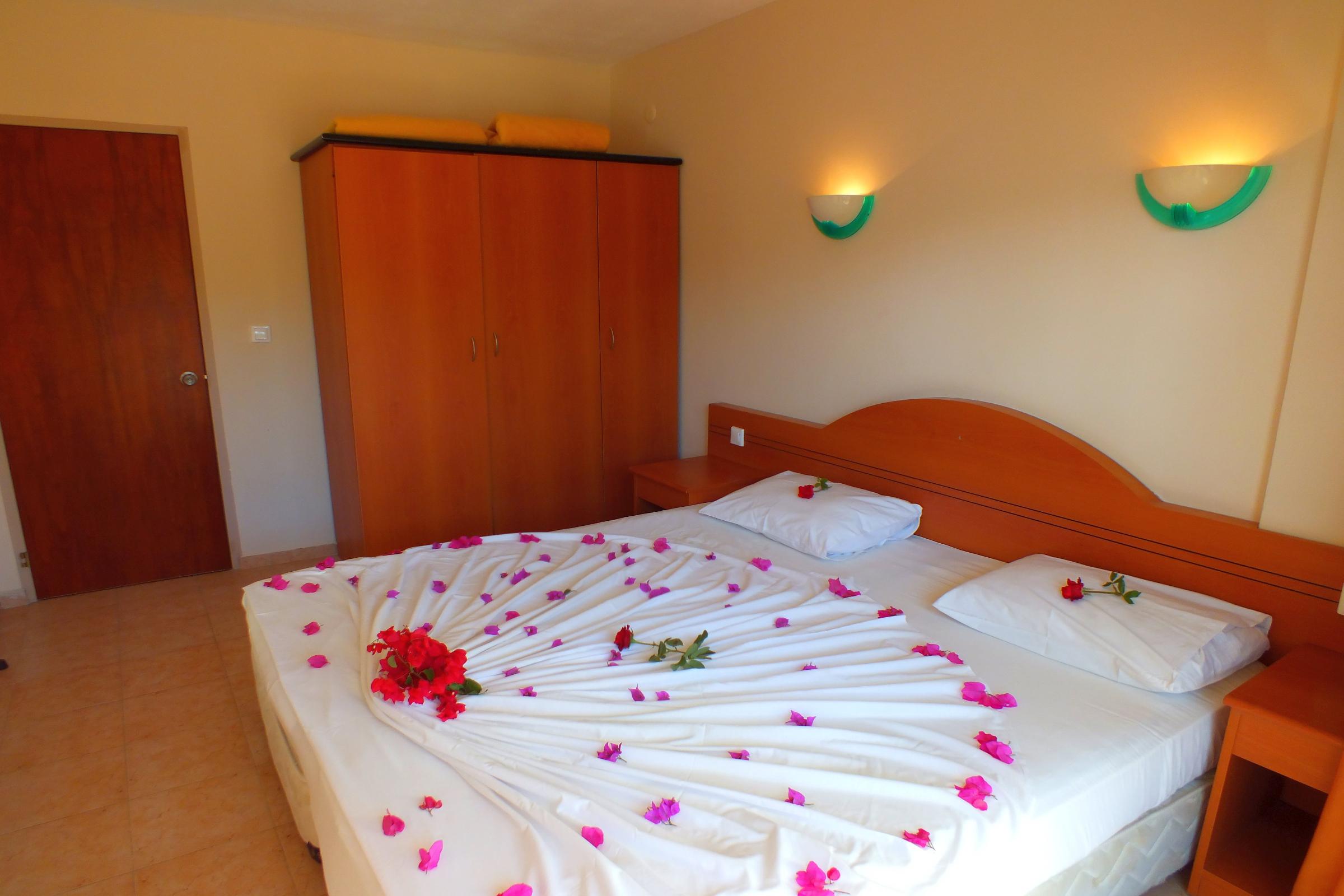 Tuntas Family Suites Kusadası Kültér fotó