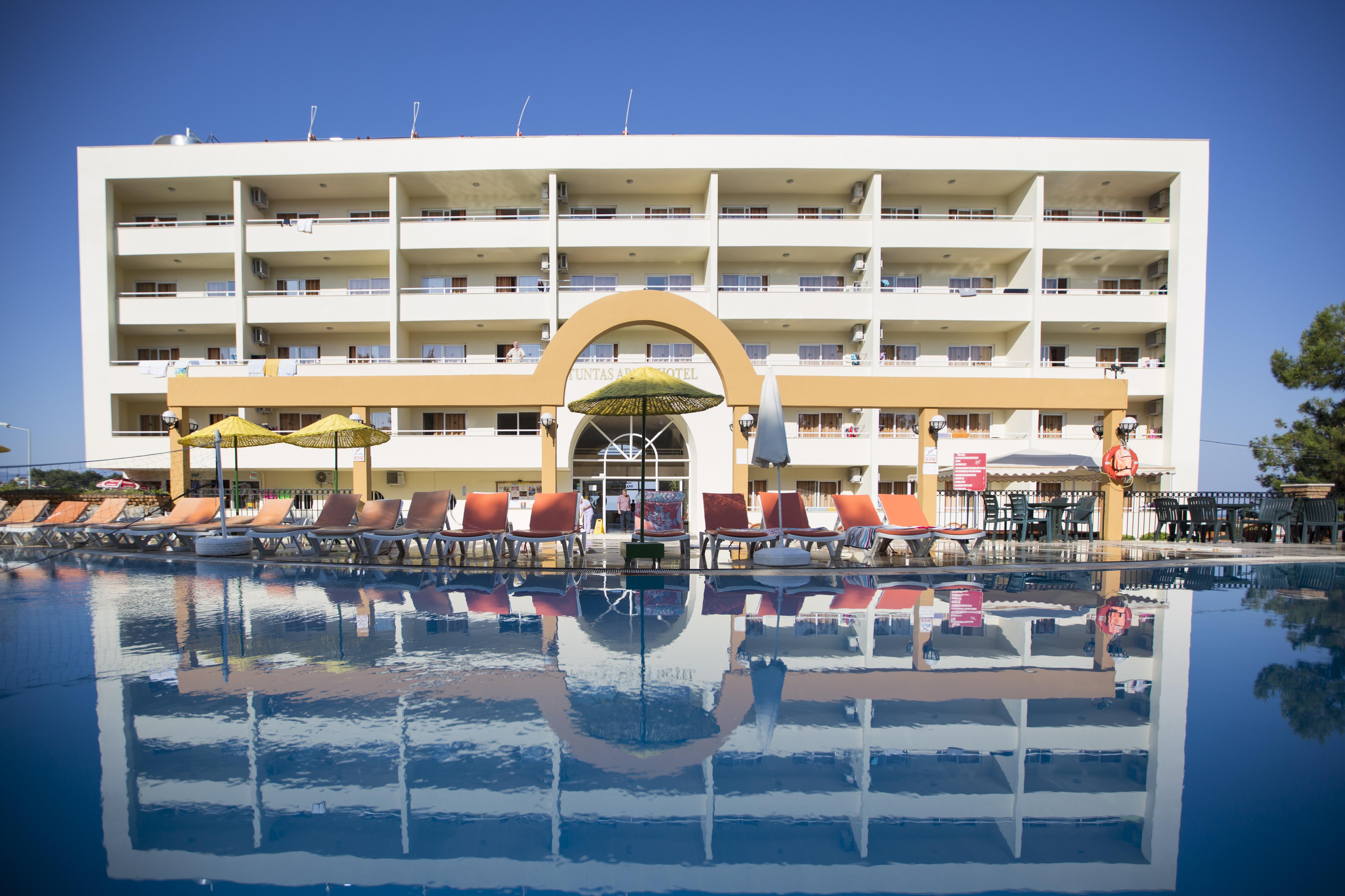 Tuntas Family Suites Kusadası Kültér fotó