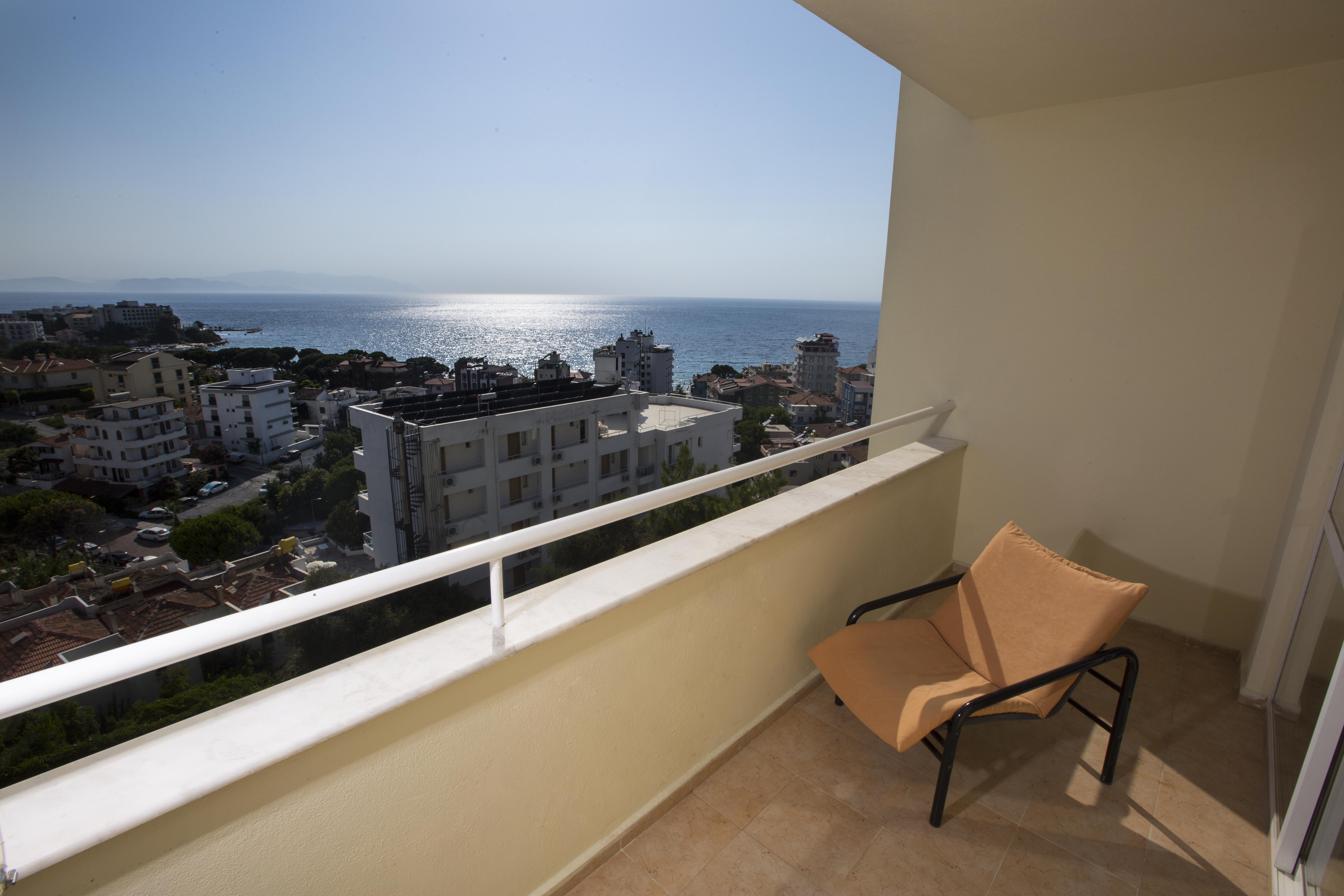 Tuntas Family Suites Kusadası Kültér fotó