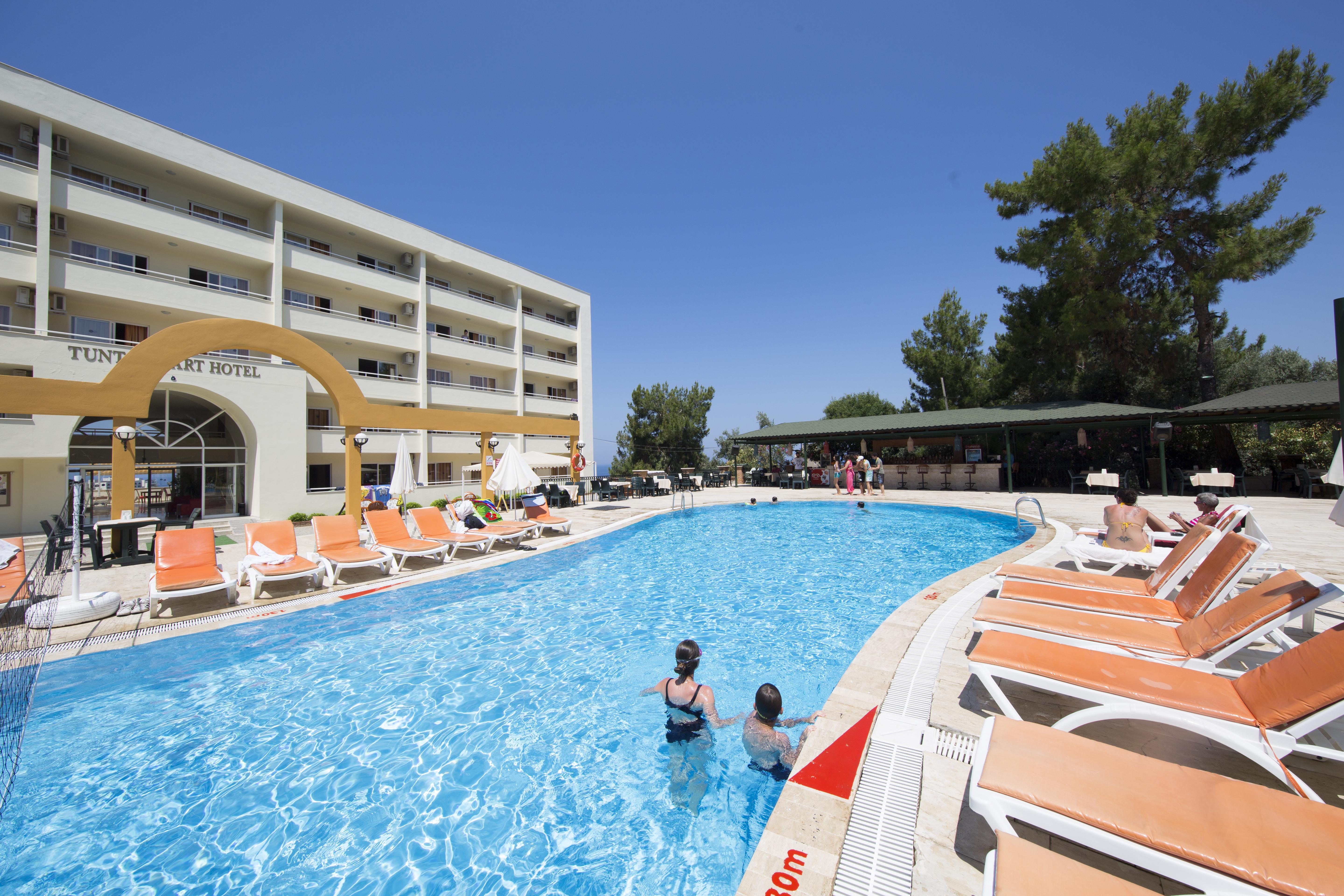 Tuntas Family Suites Kusadası Kültér fotó
