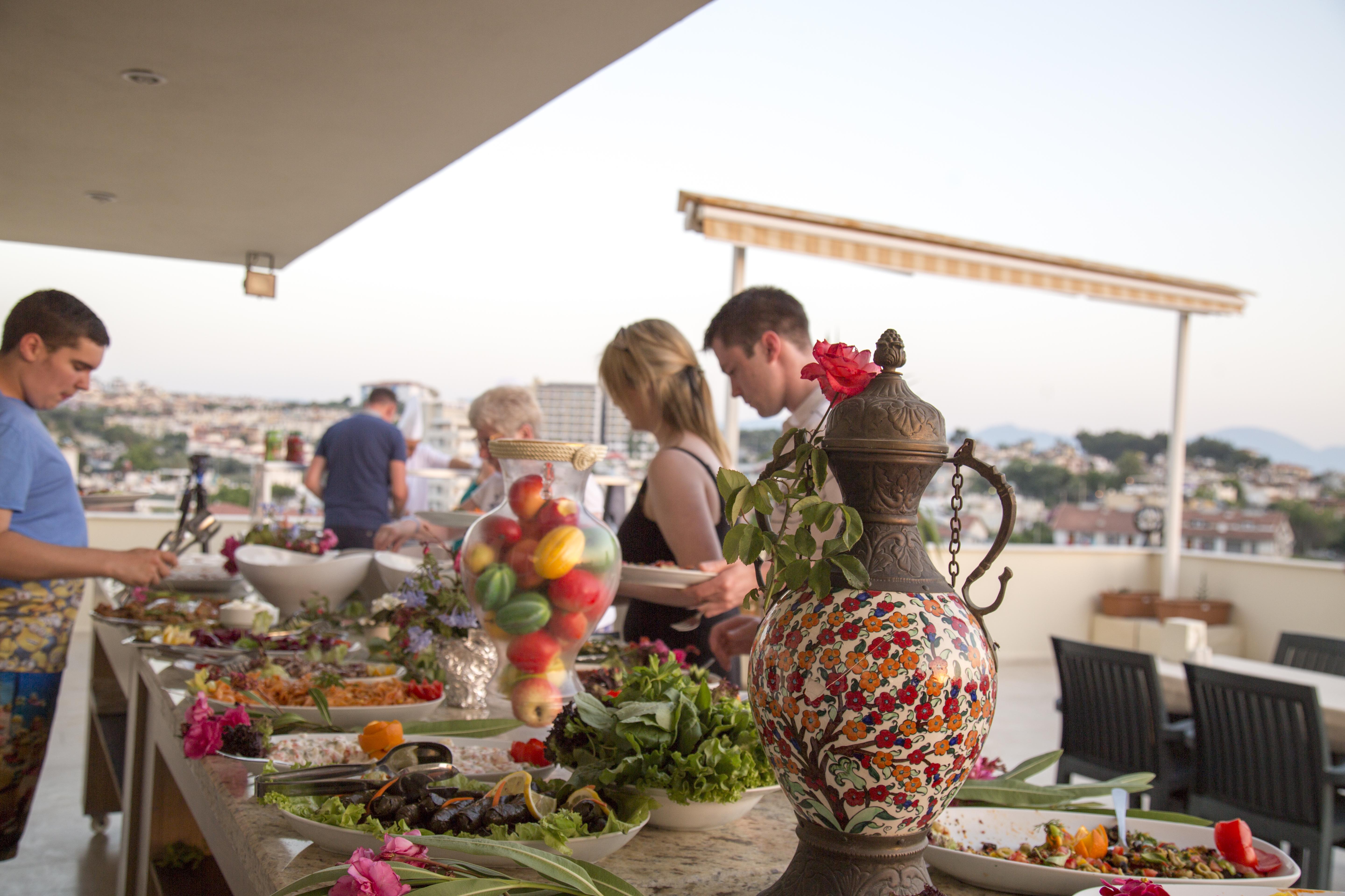 Tuntas Family Suites Kusadası Kültér fotó
