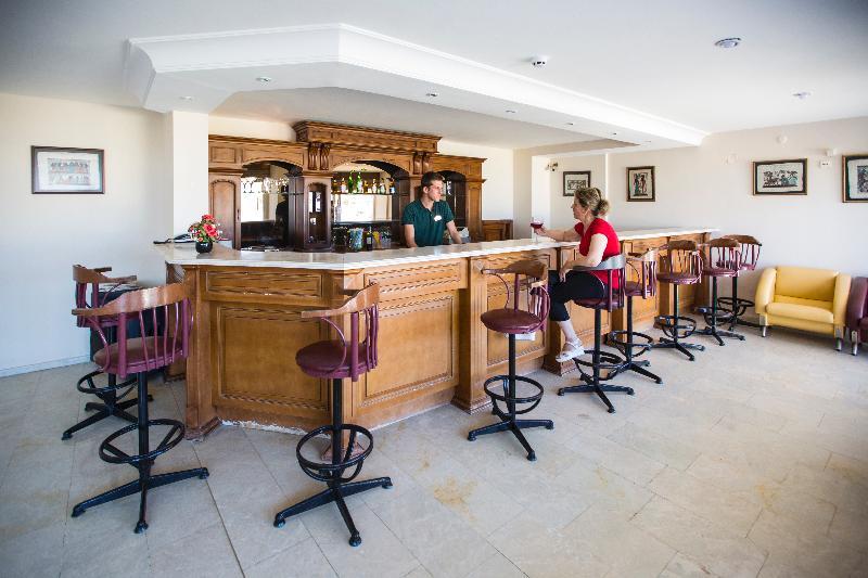 Tuntas Family Suites Kusadası Kültér fotó
