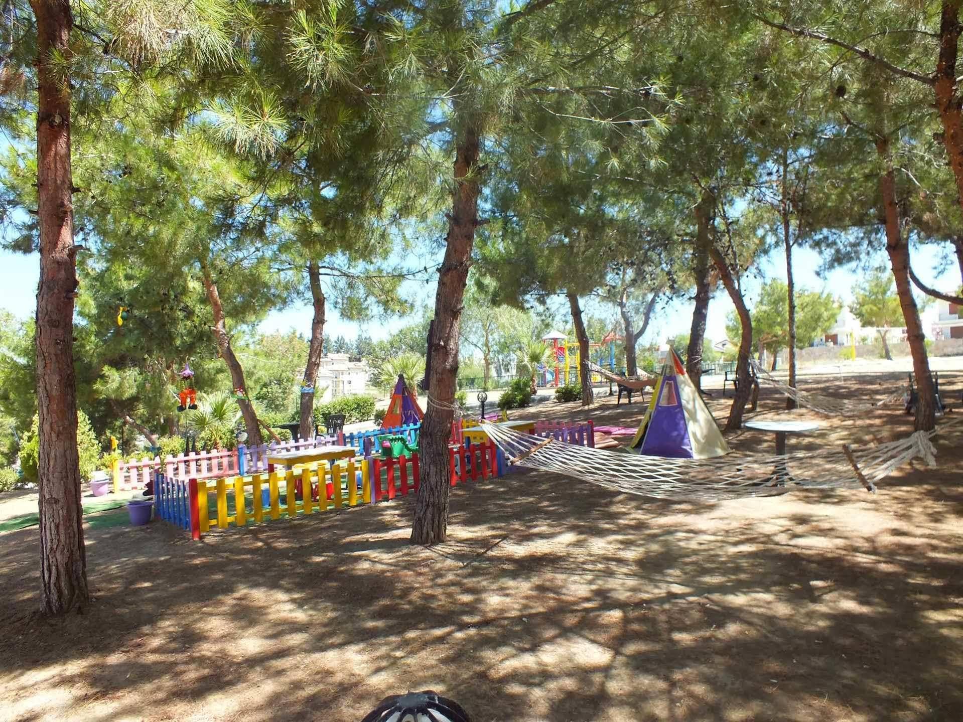 Tuntas Family Suites Kusadası Kültér fotó